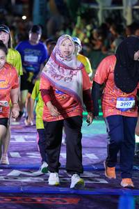 BIB: 3997
                            <button type="button" onclick="openModal(26250717)" class="btn btn-primary btn-sm float-right btn-popup" data-toggle="modal" data-target=".modal-high-quality">
                        <i class="fas fa-shopping-cart"></i> Add to Cart
                    </button>
                                            <button type="button" onclick="isThisMe(26250717, true)" class="btn btn-success btn-sm float-right btn-popup btn-isme hidden" data-toggle="tooltip" data-placement="bottom" title="นี่คือรูปของคุณใช่ไหม คลิกที่นี่เพื่อเอาเข้าอัลบั้ม">
                        <i class="fas fa-plus"></i> Add to album
                    </button>
                    <button type="button" onclick="isThisMe(26250717, false)" class="btn btn-warning btn-sm float-right btn-popup btn-isnotme hidden">
                        <i class="fas fa-ban"></i> Remove from album
                    </button>